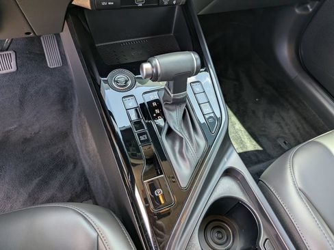 Certified 2024 Kia Niro EX FWD image 25