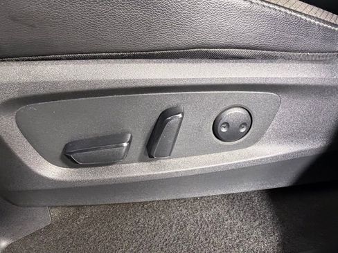 Used 2024 Nissan Pathfinder SL image 23