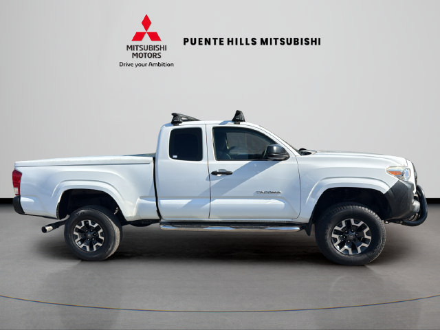 Used 2016 Toyota Tacoma SR RWD image 4
