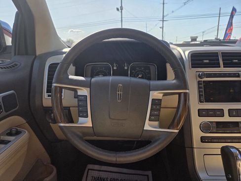 Used 2010 Lincoln MKX AWD image 26