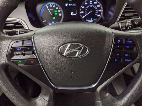 Used 2016 Hyundai Sonata SE image 11