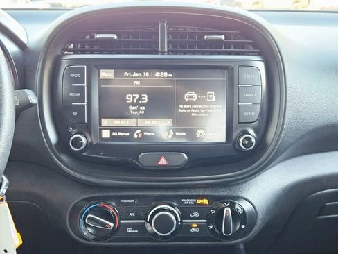 Used 2024 Kia Soul LX w/ Option Group 015 FWD image 22