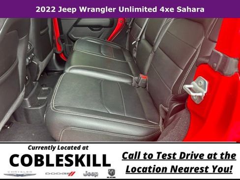 Used 2022 Jeep Wrangler Unlimited Sahara AWD/4WD image 15