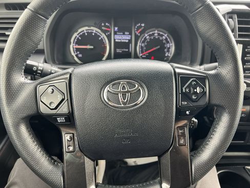 Used 2024 Toyota 4Runner TRD Off-Road image 18