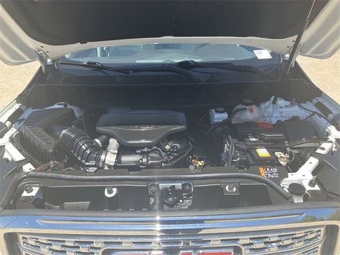 Used 2019 GMC Acadia Denali image 21