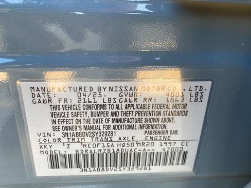 Certified 2025 Nissan Sentra SR w/ Midnight Edition FWD image 13