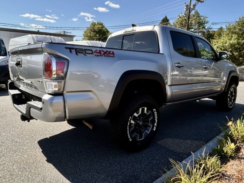 Used 2021 Toyota Tacoma TRD Off-Road image 13