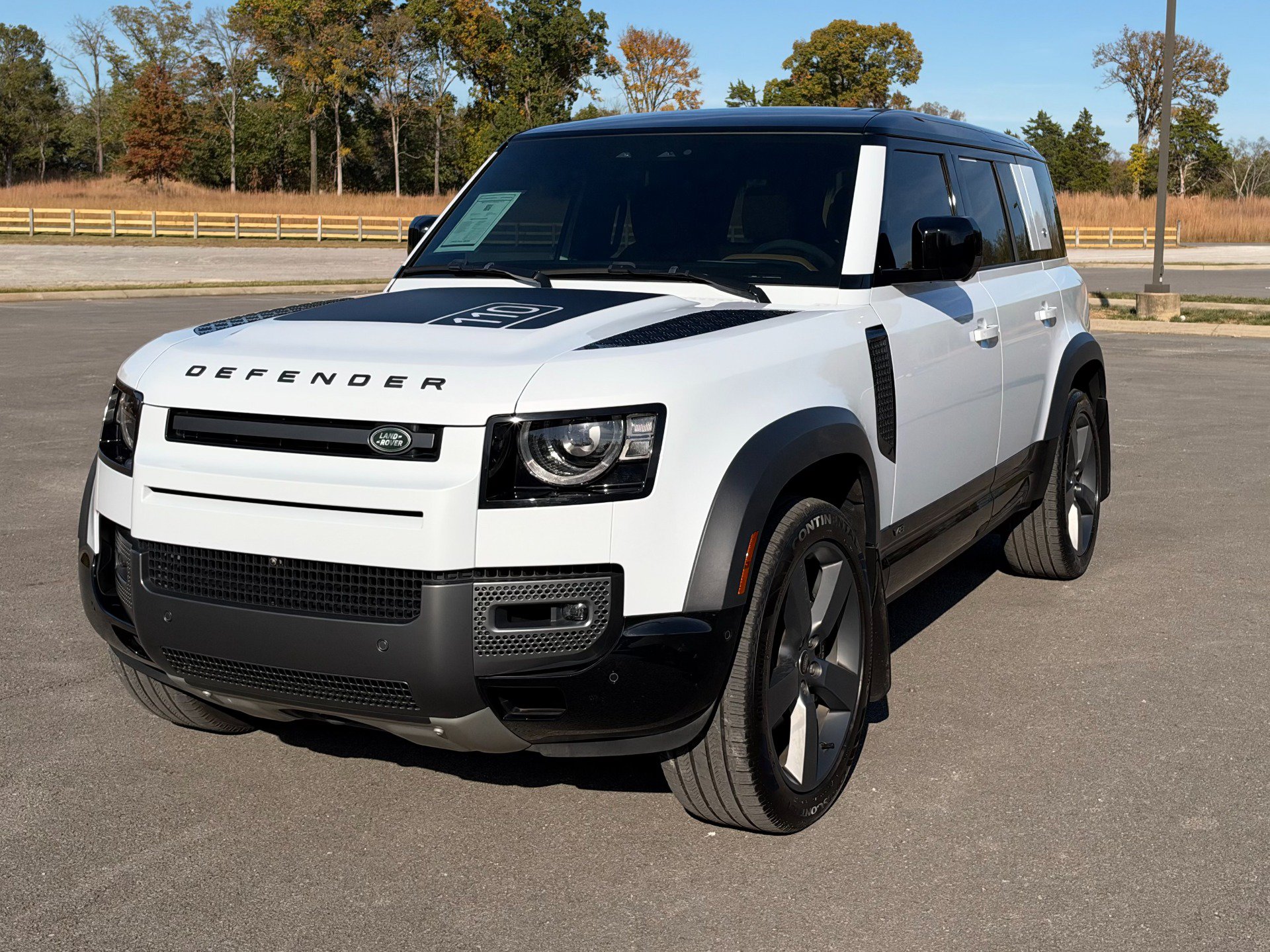 Used 2023 Land Rover Defender 110 AWD/4WD image 2