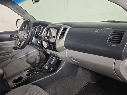 Used 2013 Toyota Tacoma PreRunner w/ SR5 Pkg RWD image 21