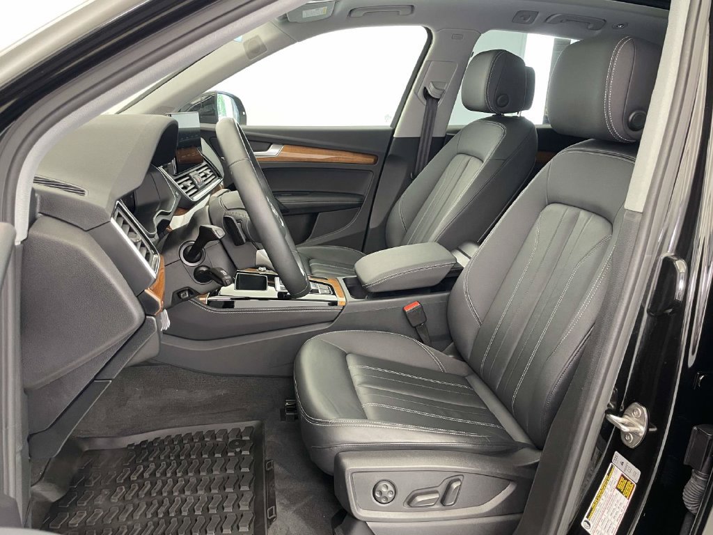 Certified 2023 Audi Q5 2.0T Premium Plus w/ Premium Plus Package AWD/4WD image 5