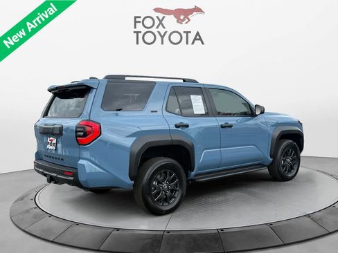 Used 2026 Toyota 4Runner SR5 AWD/4WD image 6