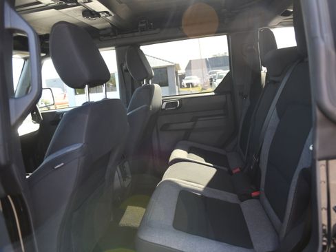Used 2025 Ford Bronco Big Bend AWD/4WD image 11