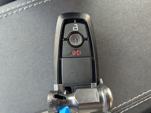 New 2025 Ford Bronco 4-Door image 30