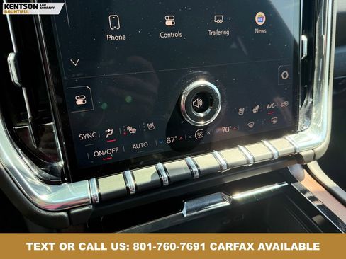 Used 2025 GMC Yukon XL Denali AWD/4WD image 24