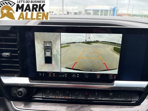 Used 2025 Chevrolet Silverado 1500 LTZ image 10