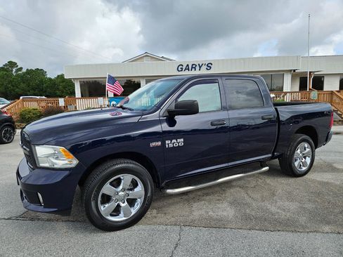 Used 2016 RAM 1500 Express AWD/4WD image 2