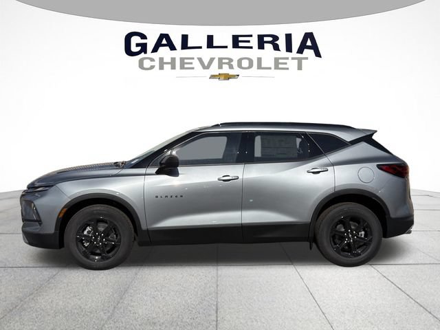 New 2026 Chevrolet Blazer LT w/ Convenience Package FWD image 4