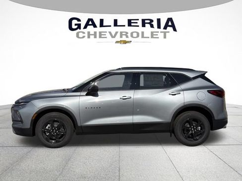 New 2026 Chevrolet Blazer LT w/ Convenience Package FWD image 4