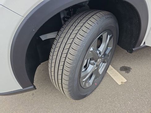 New 2026 Honda HR-V LX image 19