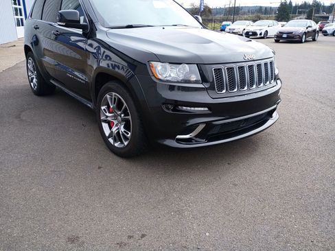 Used 2012 Jeep Grand Cherokee SRT8 w/ Luxury Group II AWD/4WD image 13