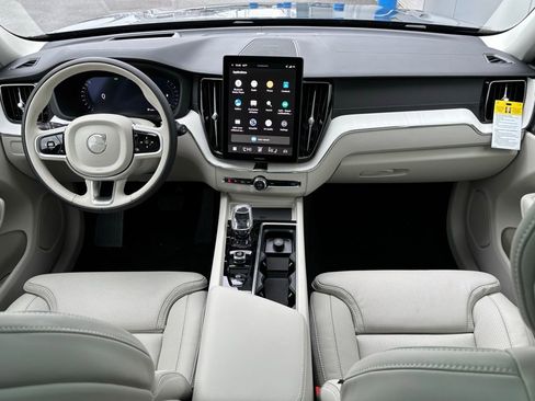 New 2026 Volvo XC60 B5 Ultra w/ Climate Package image 10
