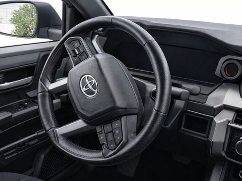 Used 2024 Toyota Tacoma TRD Off-Road AWD/4WD image 25