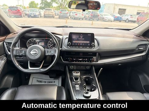 Used 2023 Nissan Rogue SV w/ SV Premium B Package AWD/4WD image 14