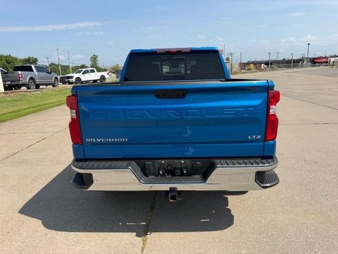 Used 2023 Chevrolet Silverado 1500 LTZ w/ Technology Package AWD/4WD image 4