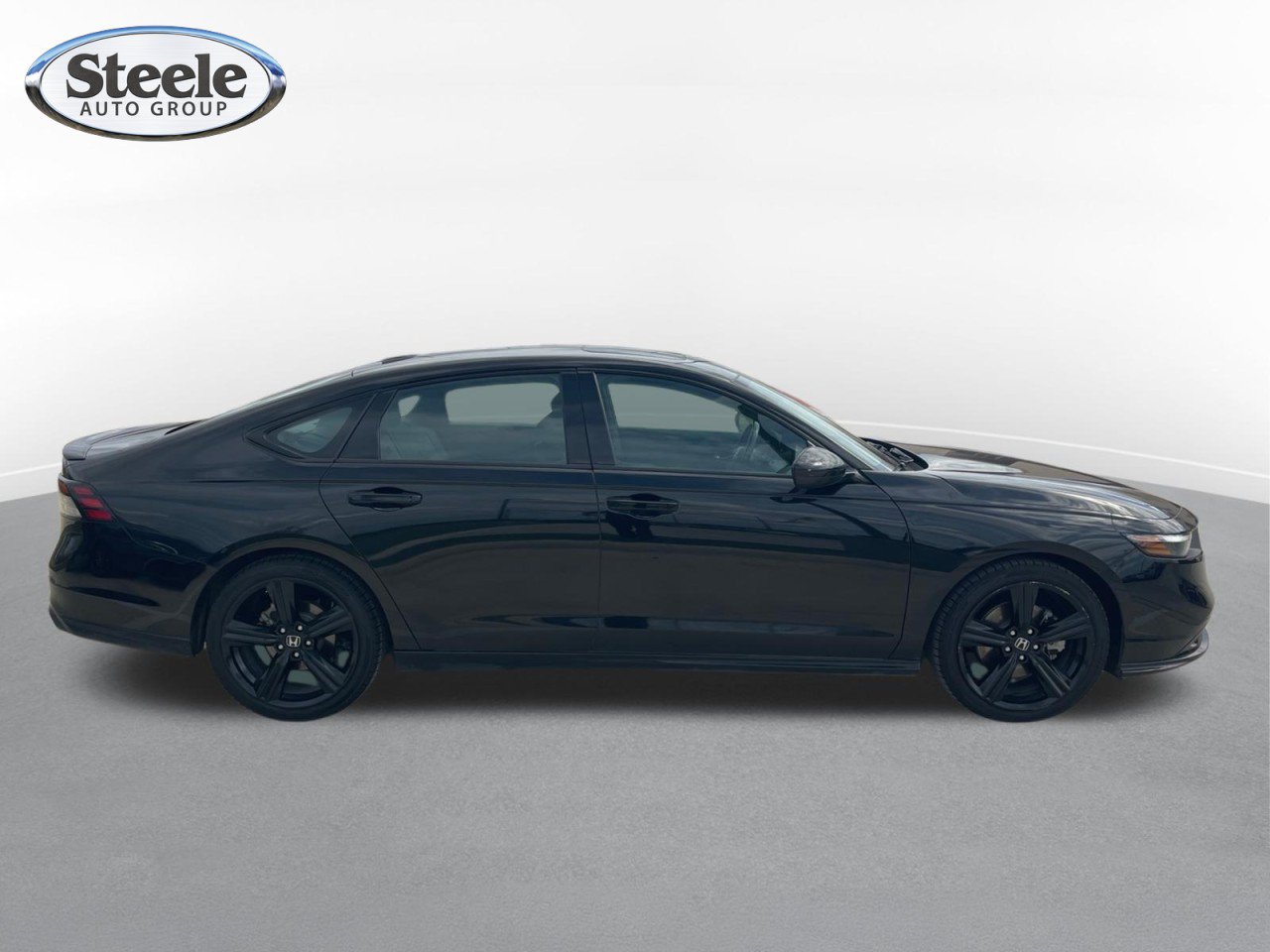 Used 2024 Honda Accord Sport image 4