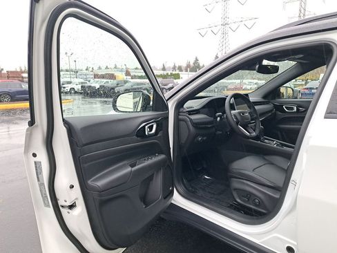 New 2026 Jeep Compass Limited w/ Sun, Sound & Navigation Group image 11