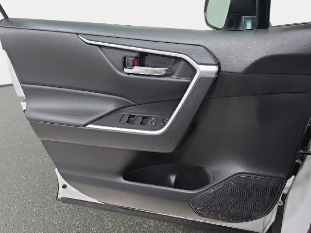 Certified 2024 Toyota RAV4 XLE FWD image 24