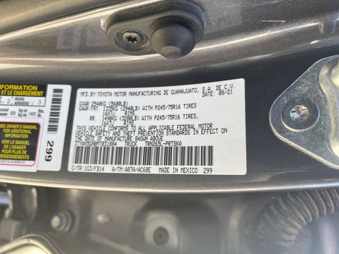 Used 2021 Toyota Tacoma SR w/ SR Convenience Package RWD image 38