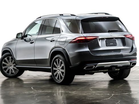 Certified 2025 Mercedes-Benz GLE 450e 4MATIC w/ Winter Package image 13