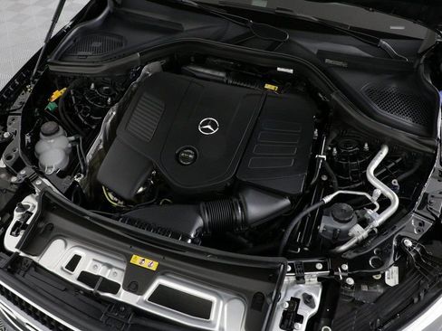 Used 2025 Mercedes-Benz GLC 350e 4MATIC image 24