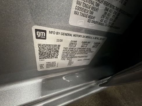 New 2026 GMC Sierra 1500 SLE image 32