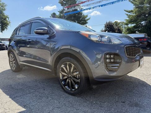 Used 2018 Kia Sportage EX w/ EX Sport Appearance Package AWD/4WD image 3
