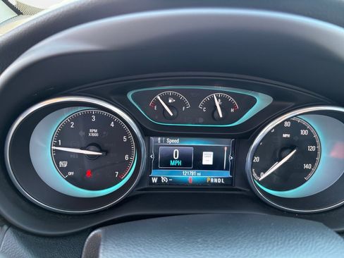 Used 2018 Buick Envision Essence w/ LPO, Hit The Road Package FWD image 11