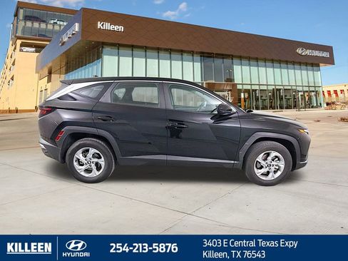 Used 2023 Hyundai Tucson SE image 9