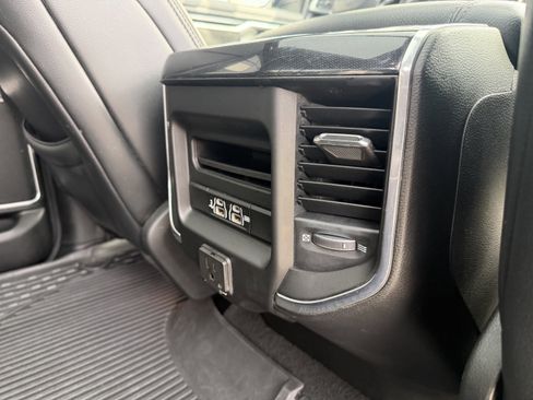 Used 2019 RAM 1500 Laramie w/ Sport Appearance Package image 28