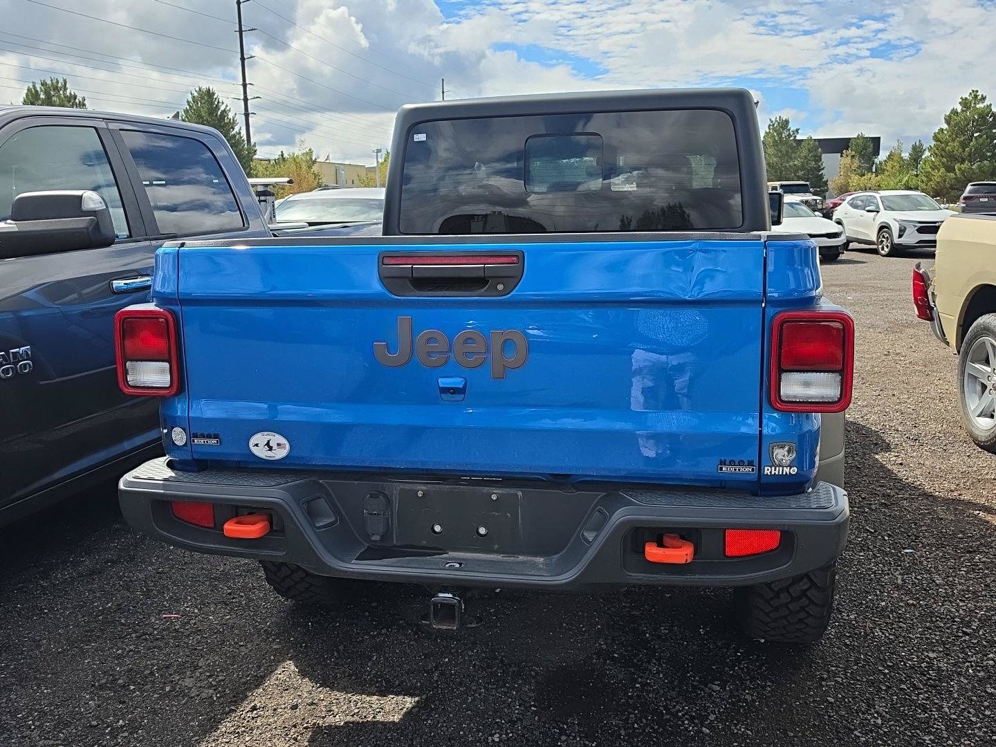 Certified 2022 Jeep Gladiator Mojave AWD/4WD image 3