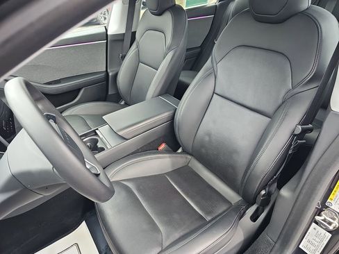 Used 2024 Tesla Model 3 Standard Range image 19