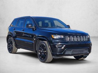 Used 2019 Jeep Grand Cherokee Altitude AWD/4WD video 3