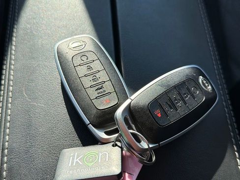 Used 2023 Nissan Rogue Platinum w/ Platinum Premium Package image 33