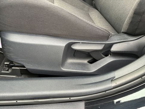 Used 2025 Toyota Camry LE image 23