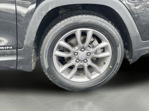 Used 2022 GMC Terrain SLT image 10