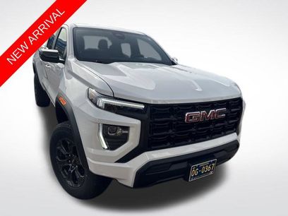Used 2024 GMC Canyon Elevation w/ Trailering Package