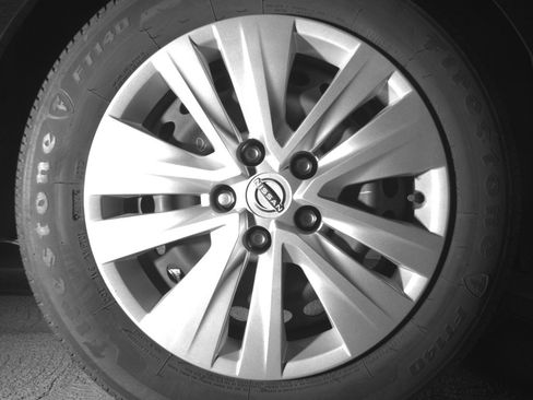 Used 2025 Nissan Sentra S FWD image 15