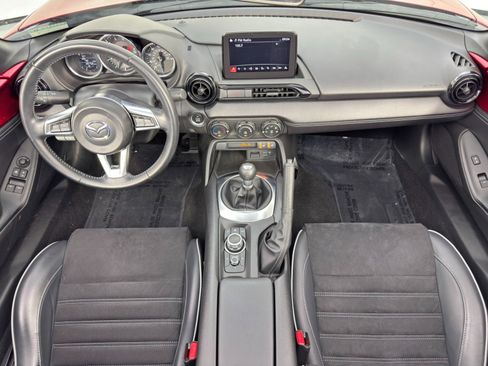 Used 2023 MAZDA MX-5 Miata Club w/ Brembo/BBS Recaro Package image 11