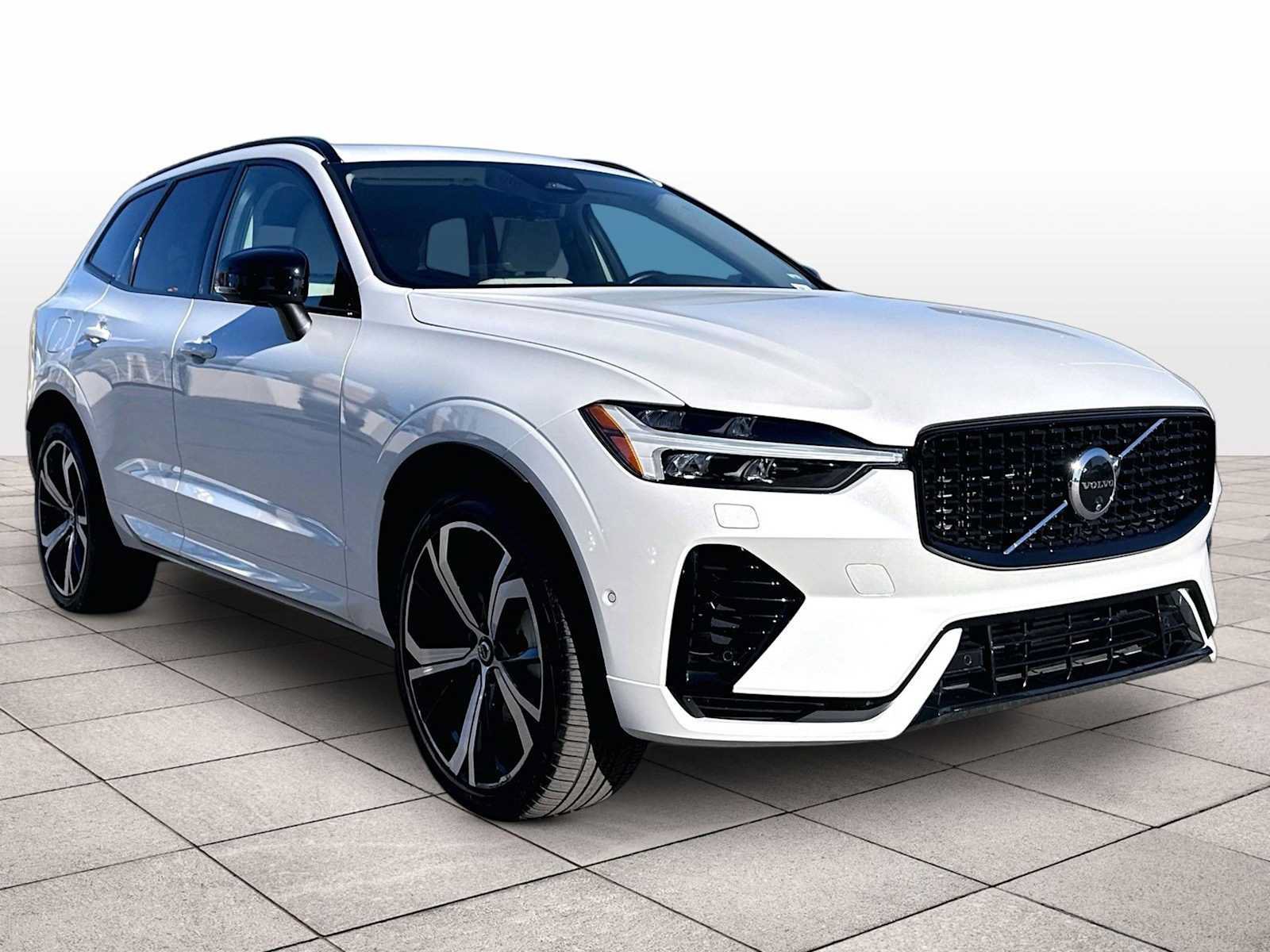 Used 2025 Volvo XC60 T8 Ultra w/ Climate Package AWD/4WD image 2