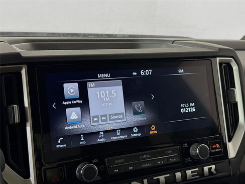 Used 2025 Nissan Frontier SV image 9